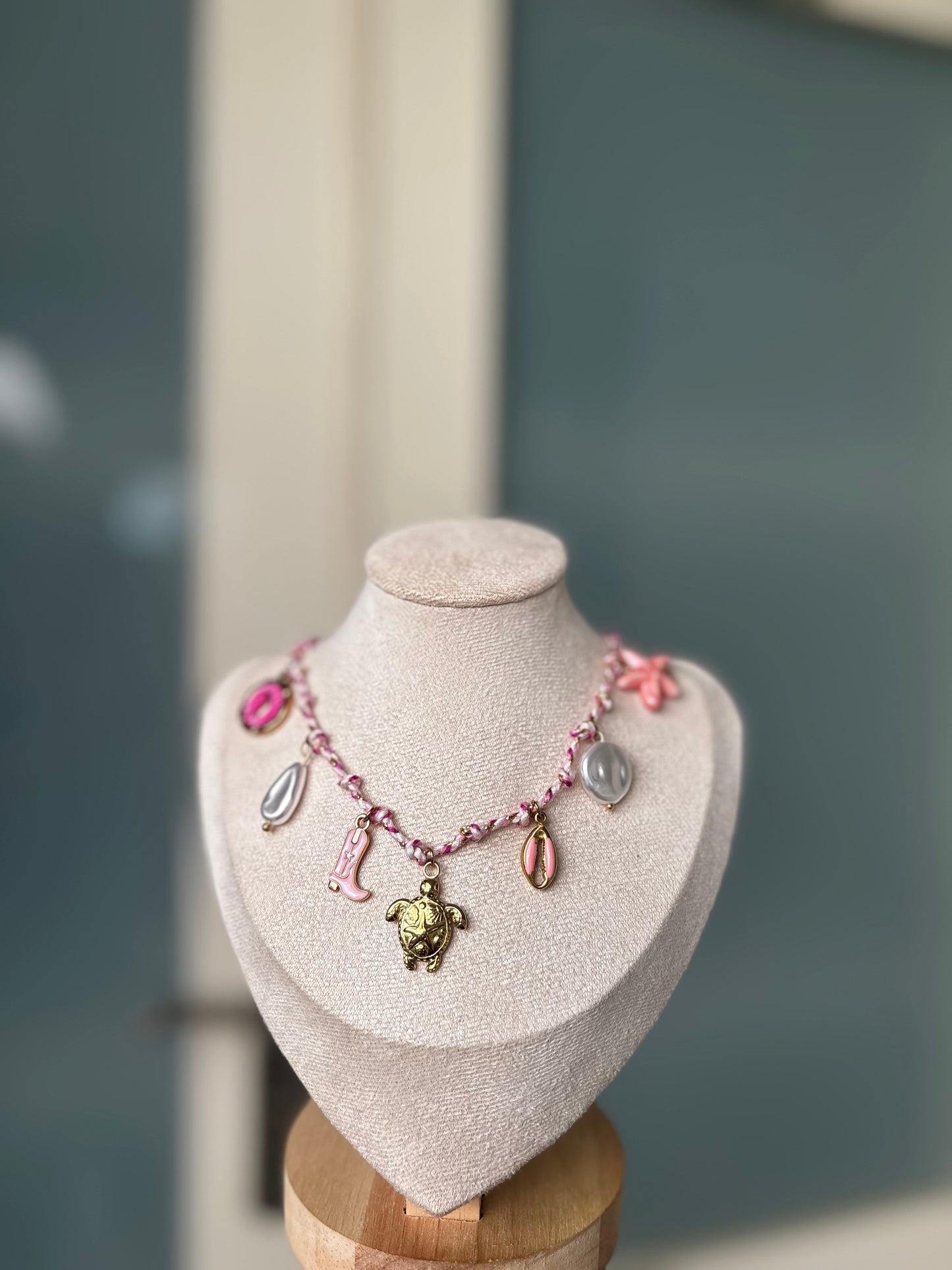 TURTLE CHARM NECKLACE