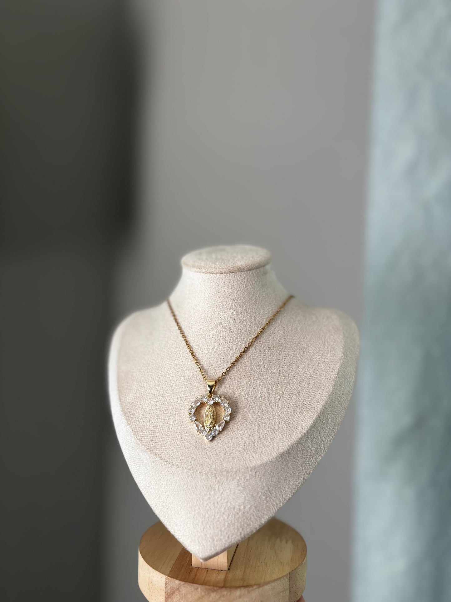 Maria heart Necklace