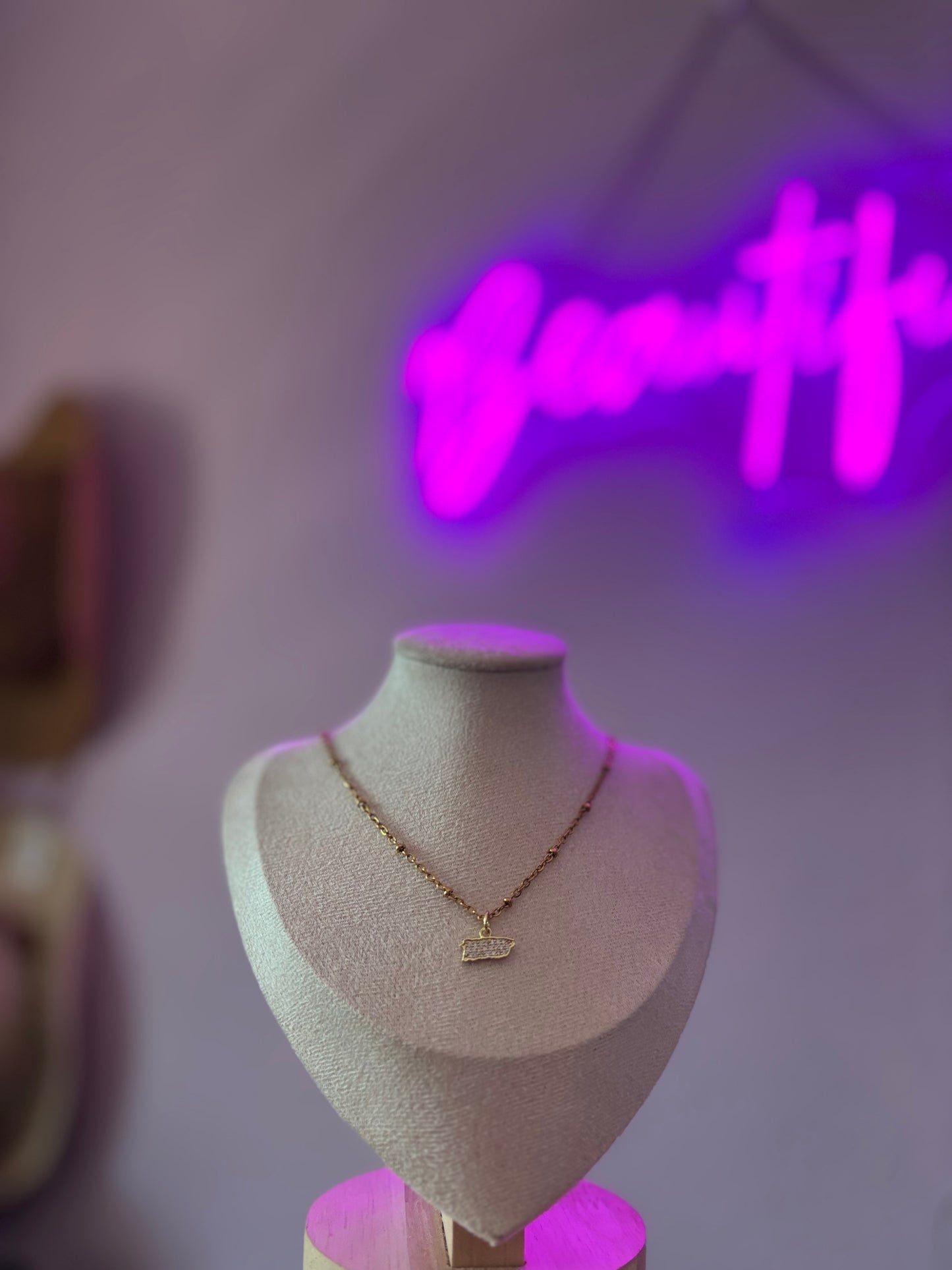 ISLA BENDITA NECKLACE