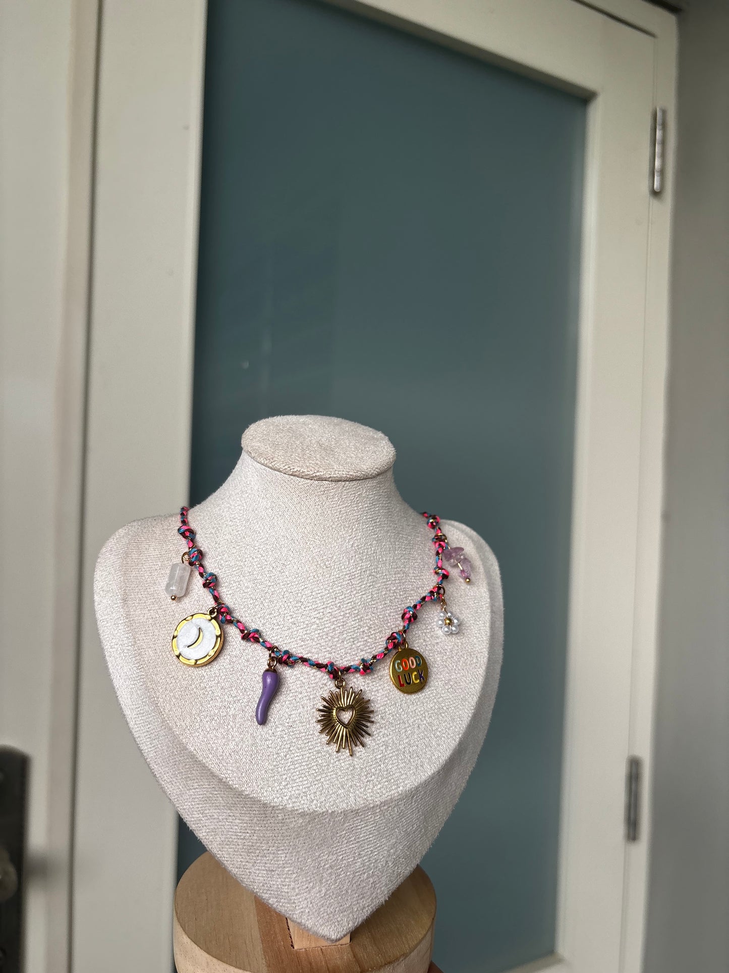 HEART CHARMS NECKLACE