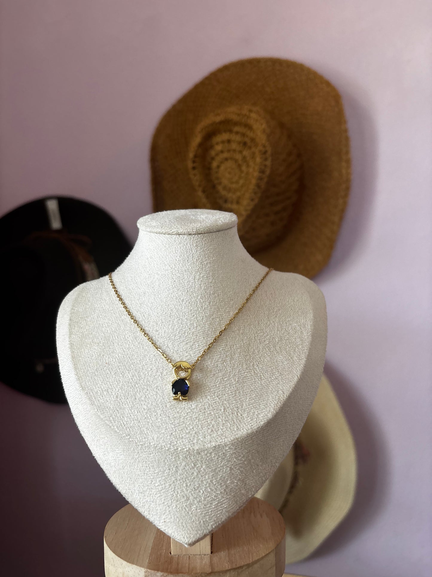 BOY NECKLACE