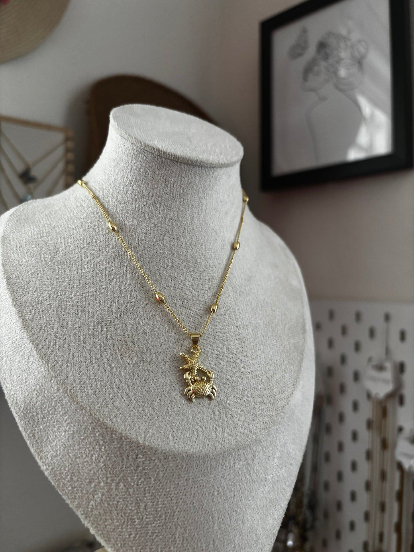 BUYE NECKLACE