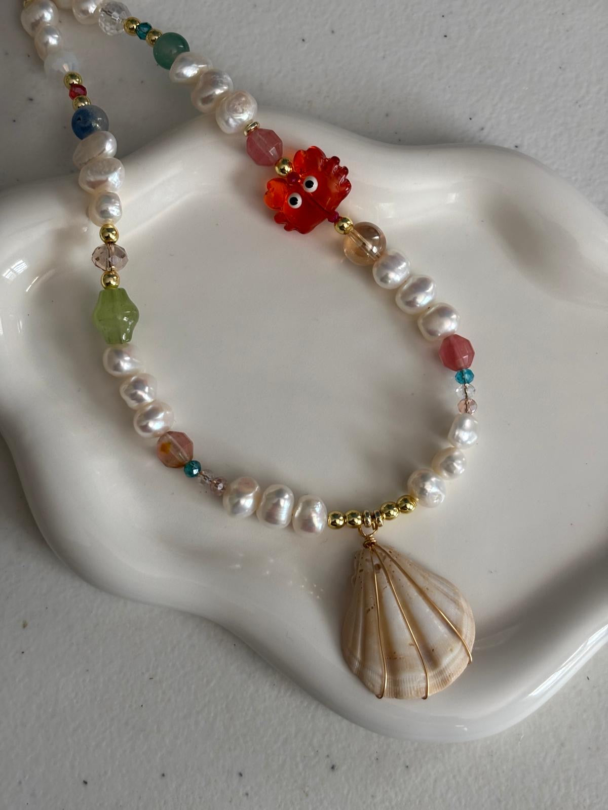 LOLA NECKLACE