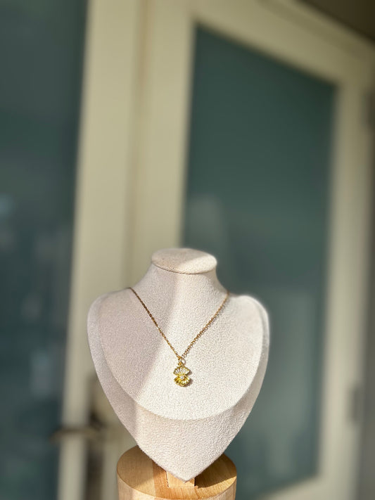 Shell necklace