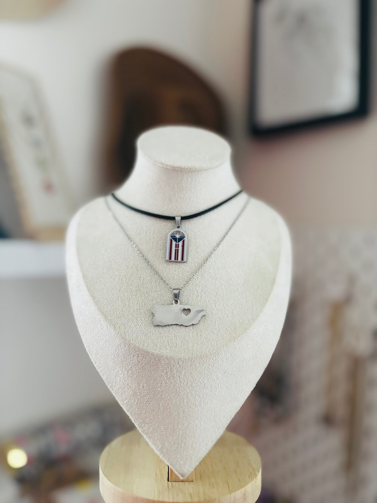 PR MAP NECKLACE