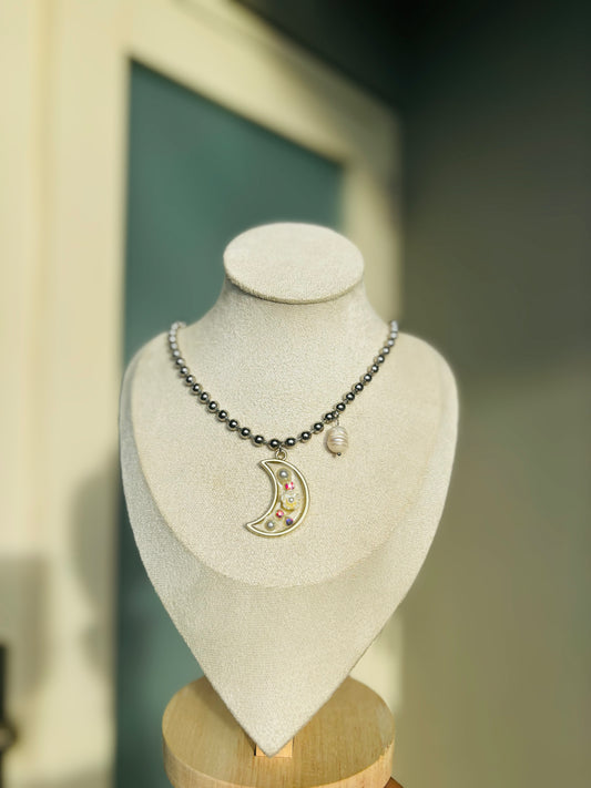 MOON NECKLACE